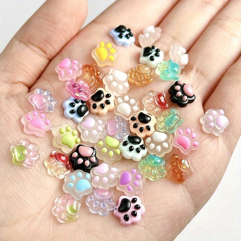 Crafting Resin - 100 pieces luminous resin cat's paw
