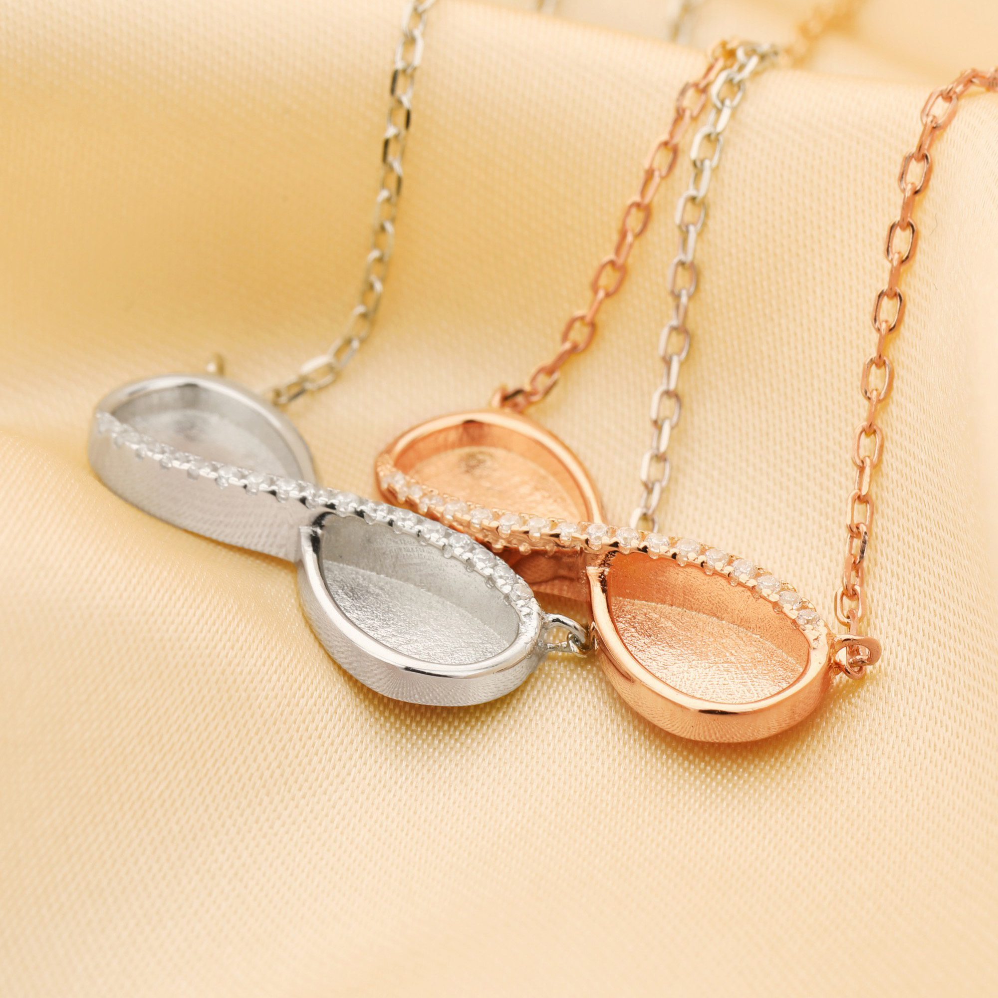 Keepsake Mother Milk Resin Inf - مراجعة Bezels Set Pendant وسعره