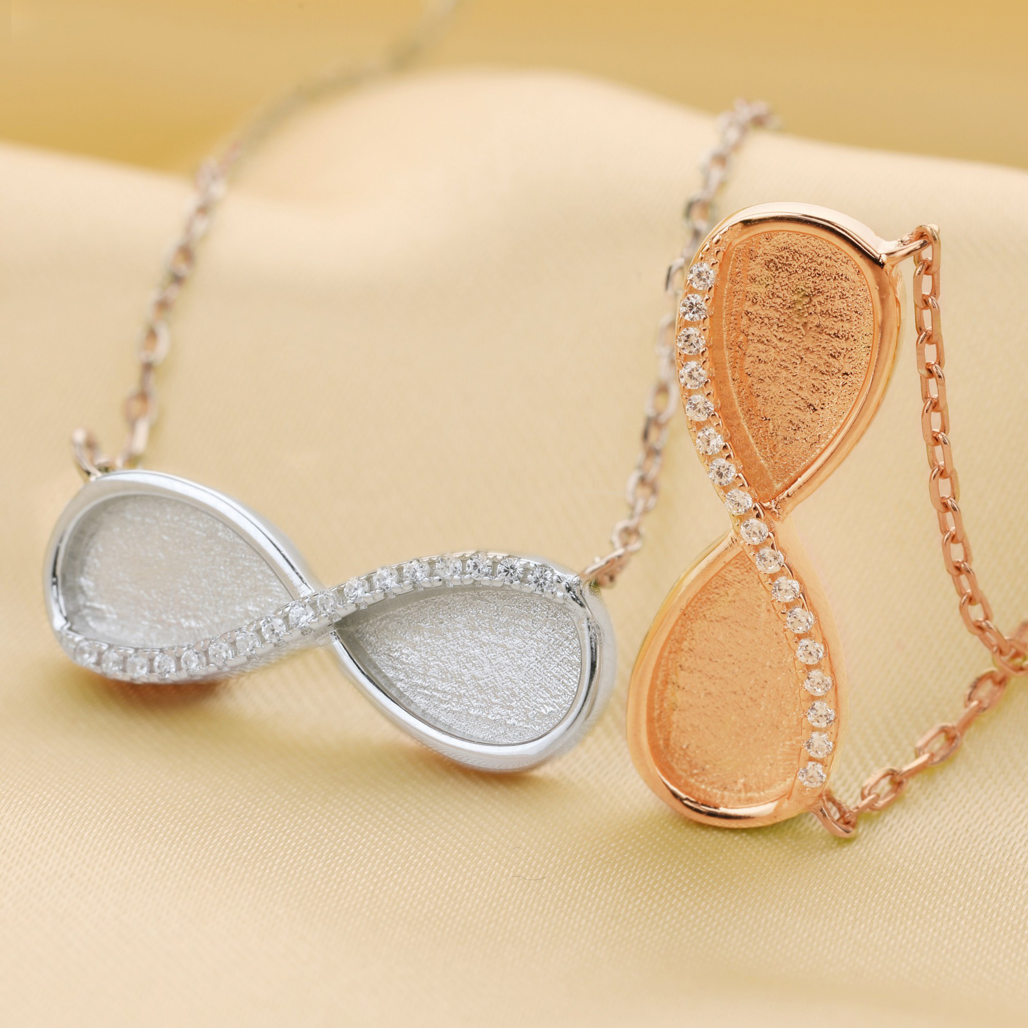 Keepsake Mother Milk Resin Inf - مراجعة Bezels Set Pendant وسعره