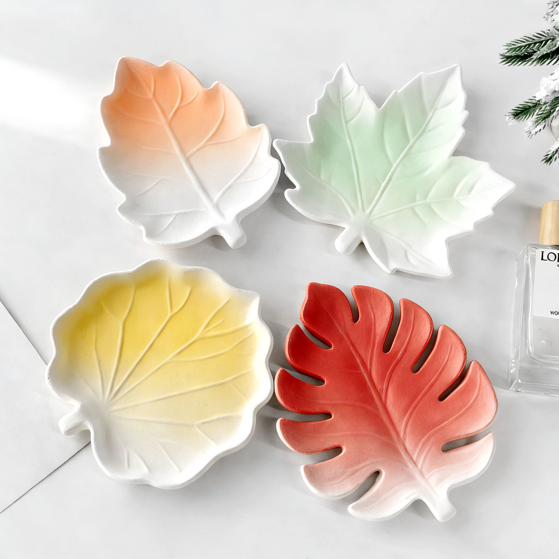 DIY Gypsum Form Leaf Coaster S - مراجعة Serving Tray Mold وسعره