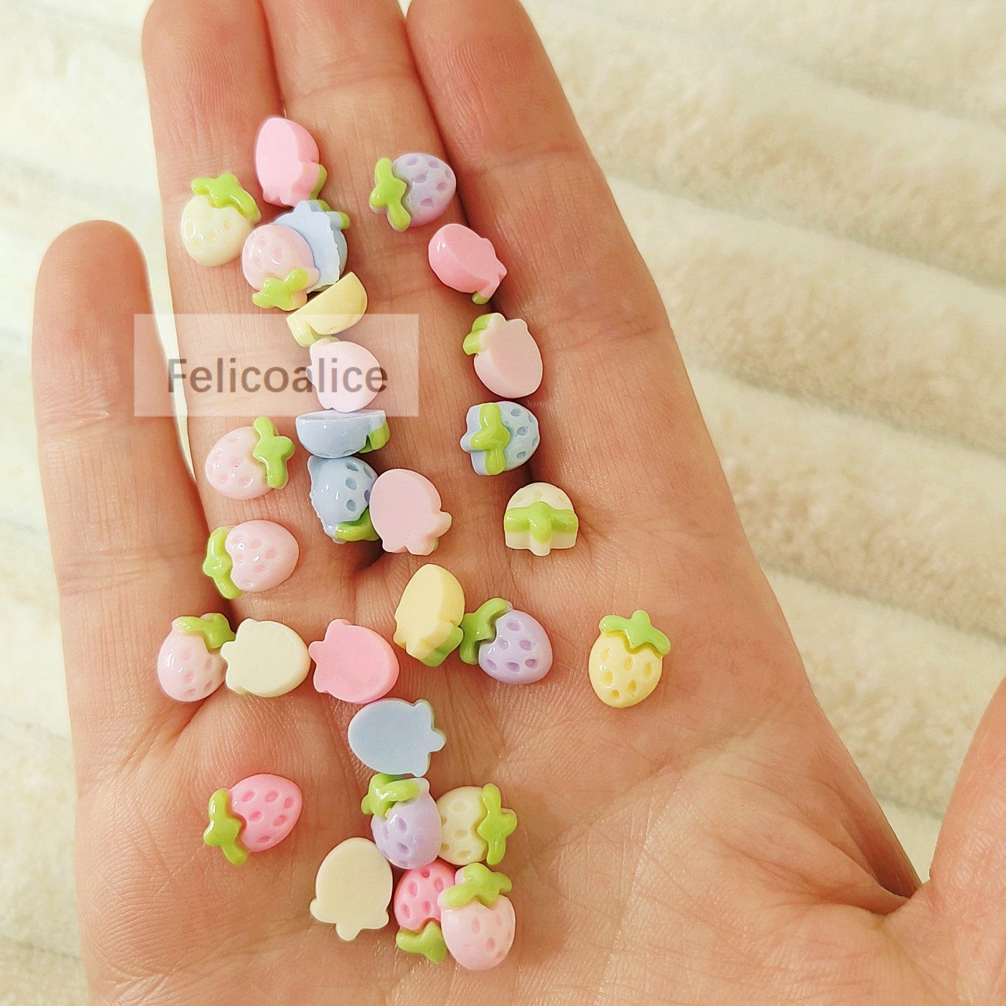 30Pcs New Cute Resin Mini Smal - مراجعة Flower Preservation Resin وسعره