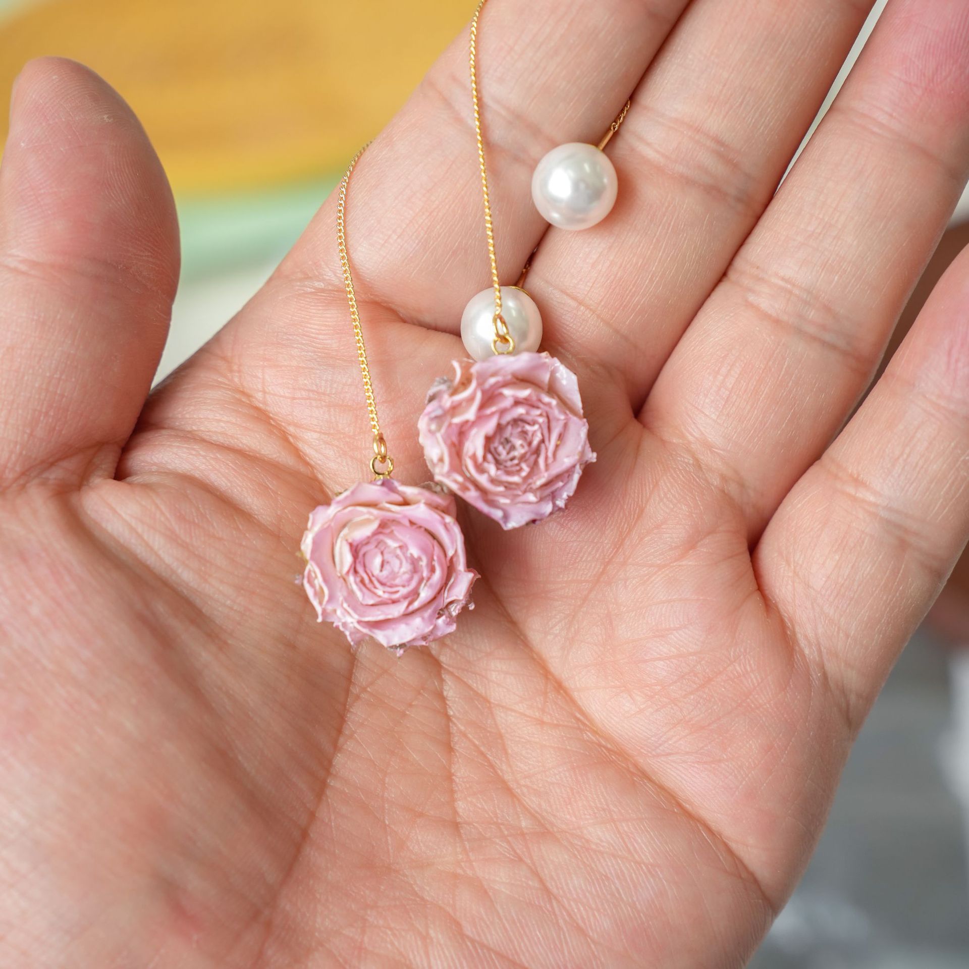 Preserved Rose Flower Series E - مراجعة Flower Preservation Resin وسعره